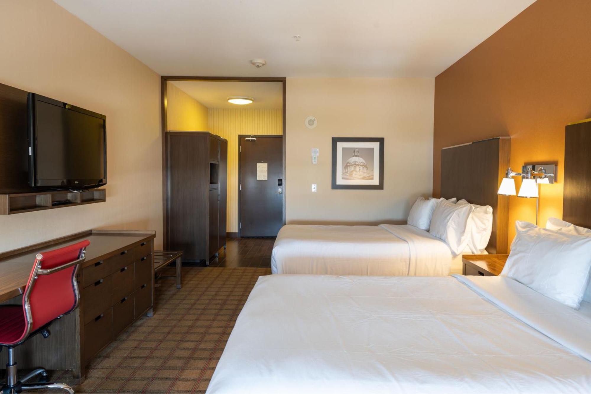 Four Points By Sheraton Edmonton International Airport Nisku Bagian luar foto