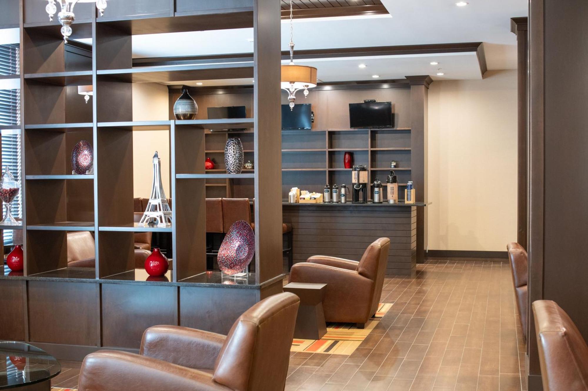 Four Points By Sheraton Edmonton International Airport Nisku Bagian luar foto