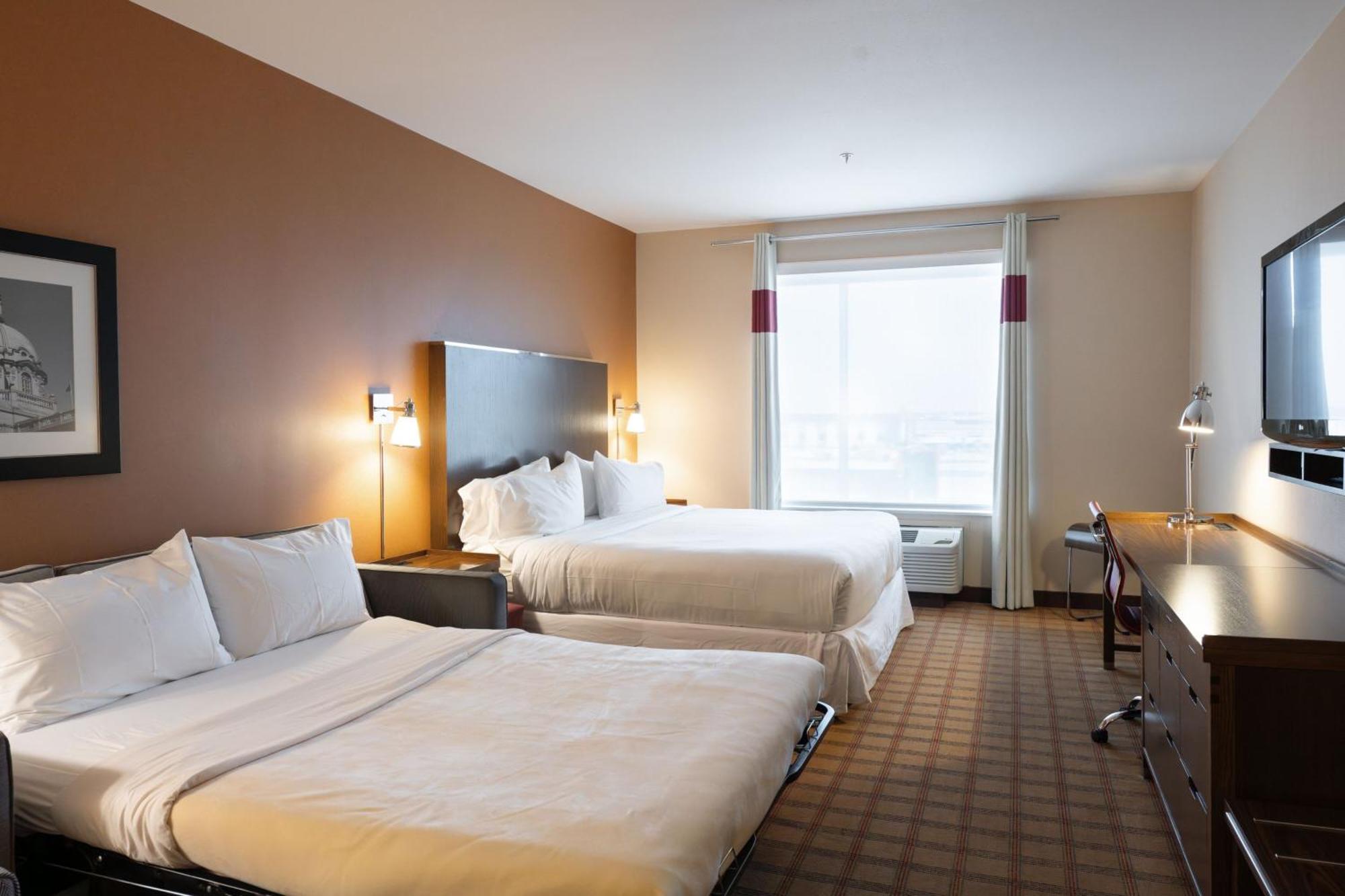 Four Points By Sheraton Edmonton International Airport Nisku Bagian luar foto