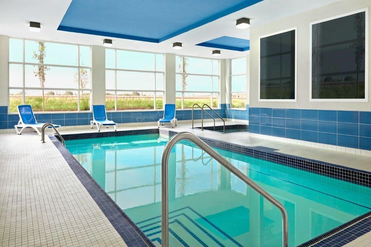 Four Points By Sheraton Edmonton International Airport Nisku Bagian luar foto